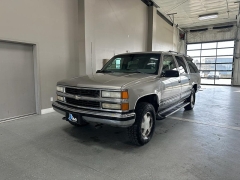 Used 1999 Chevrolet Suburban 1500 SUV 4WD at J's Auto near Manchester, IA