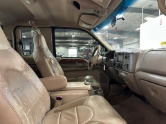 Used 2000 Ford Super Duty F-250 4WD Supercab Lariat at J's Auto near Manchester, IA