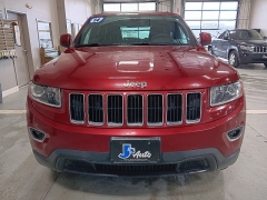 Used 2014  Jeep Grand Cherokee 4WD 4dr Laredo at J's Auto near Manchester&comma; IA
