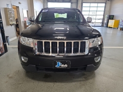Used 2012  Jeep Grand Cherokee 4d SUV 4WD Laredo at J's Auto near Manchester, IA