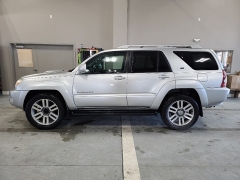  2005 Toyota 4Runner 4d SUV 4WD Sport &lpar;V8&rpar; at J's Auto near Manchester&comma; IA