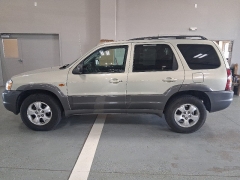 Used 2003  Mazda Tribute 4d SUV 4WD ES at J's Auto near Manchester&comma; IA