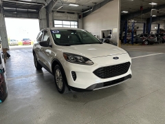 Used 2022 Ford Escape SE AWD at J's Auto near Manchester, IA