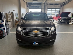 Used 2017  Chevrolet Tahoe 4d SUV 4WD Premier at J's Auto near Manchester&comma; IA