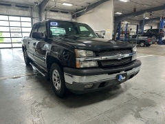 Used 2005 Chevrolet Silverado 1500 4WD Crew Cab Z71 at J's Auto near Manchester, IA