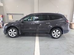  2017 Chevrolet Traverse 4d SUV FWD LT w&sol;1LT at J's Auto near Manchester&comma; IA