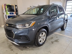 Used 2022  Chevrolet Trax AWD 4dr LT at J's Auto near Manchester&comma; IA