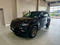 Used 2016  Jeep Grand Cherokee 4WD 4dr 75th Anniversary at J's Auto near Manchester&comma; IA