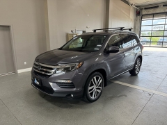 Used 2016  Honda Pilot 4d SUV AWD Touring at J's Auto near Manchester&comma; IA