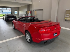 Used 2020  Chevrolet Camaro 2d Convertible 1LT Turbo at J's Auto near Manchester&comma; IA