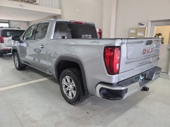 Used 2024  GMC Sierra 1500 4WD Crew Cab 147" SLT at J's Auto near Manchester&comma; IA