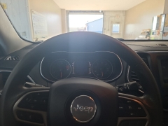 Used 2020  Jeep Cherokee Latitude FWD at J's Auto near Manchester&comma; IA