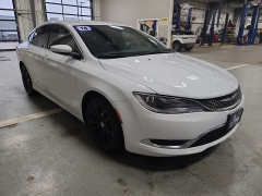 Used 2016  Chrysler 200 4dr Sdn Limited FWD at J's Auto near Manchester&comma; IA