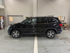  2016 Honda Pilot 4d SUV AWD EX-L at J's Auto near Manchester&comma; IA