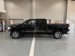 Used 2019  Ram 1500 Big Horn&sol;Lone Star 4x4 Crew Cab 6'4" Box at J's Auto near Manchester&comma; IA