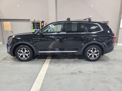  2020 Kia Telluride 4d SUV AWD EX at J's Auto near Manchester&comma; IA