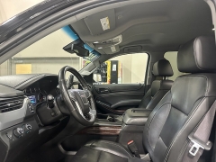 Used 2017 GMC Yukon 4d SUV 4WD SLT at J's Auto near Manchester, IA