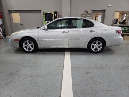 2003 Lexus ES 300's photo