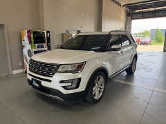Used 2017  Ford Explorer 4d SUV 4WD Limited at J's Auto near Manchester&comma; IA