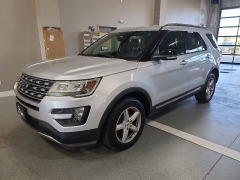 Used 2016  Ford Explorer 4d SUV 4WD XLT at J's Auto near Manchester&comma; IA