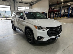 Used 2019  Chevrolet Traverse 4d SUV AWD LT Cloth w&sol;1LT at J's Auto near Manchester&comma; IA
