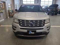 Used 2016  Ford Explorer 4d SUV 4WD XLT at J's Auto near Manchester&comma; IA