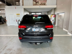 Used 2016  Jeep Grand Cherokee 4WD 4dr 75th Anniversary at J's Auto near Manchester&comma; IA
