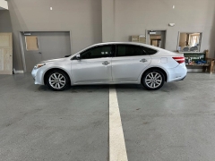 Used 2013 Toyota Avalon 4d Sedan XLE at J's Auto near Manchester, IA