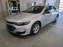 Used 2021  Chevrolet Malibu 4dr Sdn LS w&sol;1LS at J's Auto near Manchester&comma; IA