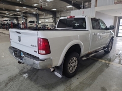 Used 2018  Ram 1500 4WD Crew Cab Laramie at J's Auto near Manchester&comma; IA