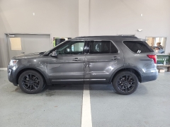 Used 2017 Ford Explorer 4d SUV 4WD XLT at J's Auto near Manchester, IA