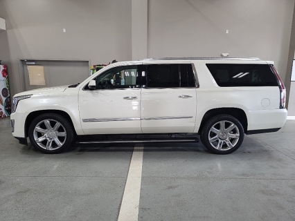 Used 2015 Cadillac Escalade ESV 4d SUV 4WD Premium at J's Auto near Manchester, IA