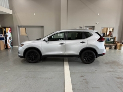 Used 2018  Nissan Rogue AWD S at J's Auto near Manchester&comma; IA