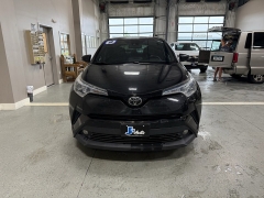 Used 2018  Toyota C-HR XLE FWD &lpar;Natl&rpar; at J's Auto near Manchester&comma; IA
