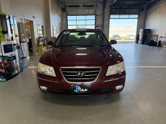 Used 2010  Hyundai Sonata 4dr Sdn I4 Auto Limited PZEV at J's Auto near Manchester&comma; IA