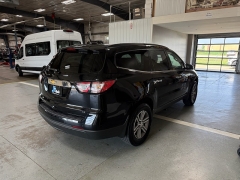 Used 2017  Chevrolet Traverse 4d SUV AWD LT w&sol;2LT at J's Auto near Manchester&comma; IA