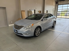 Used 2013  Hyundai Sonata 4dr Sdn 2&period;0T Auto Limited at J's Auto near Manchester&comma; IA