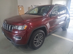 Used 2021  Jeep Grand Cherokee Limited 4x4 at J's Auto near Manchester&comma; IA