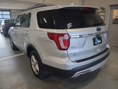 Used 2016  Ford Explorer 4d SUV 4WD XLT at J's Auto near Manchester&comma; IA