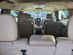 Used 2014 Chrysler Town & Country 4d Wagon Touring L at J's Auto near Manchester, IA
