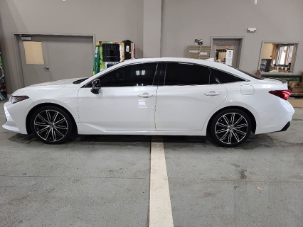 2019 Toyota Avalon Touring's photo