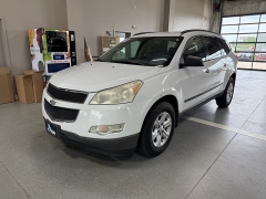 Used 2009  Chevrolet Traverse 4d SUV FWD LS at J's Auto near Manchester&comma; IA