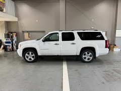 Used 2007  Chevrolet Suburban 2WD 4dr 1500 Commercial at J's Auto near Manchester&comma; IA