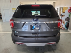Used 2016  Ford Explorer 4d SUV 4WD XLT at J's Auto near Manchester&comma; IA