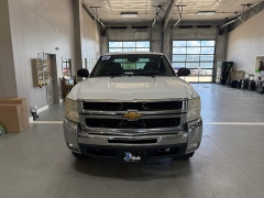 Used 2009  Chevrolet Silverado 2500HD 4WD Crew Cab 153" LT at J's Auto near Manchester&comma; IA