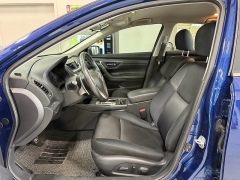 Used 2016  Nissan Altima 4dr Sdn I4 2&period;5 SR at J's Auto near Manchester&comma; IA