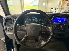 Used 2005  GMC Sierra 1500 Crew Cab 143&period;5" WB 4WD SLE at J's Auto near Manchester&comma; IA