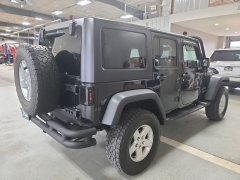 Used 2015  Jeep Wrangler Unlimited 4WD 4dr Sport at J's Auto near Manchester&comma; IA