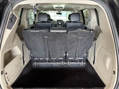 Used 2014  Chrysler Town & Country 4dr Wgn Touring-L at J's Auto near Manchester&comma; IA