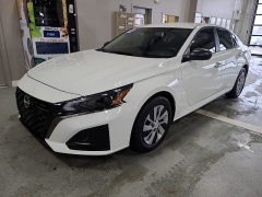Used 2024  Nissan Altima 2&period;5 S Sedan at J's Auto near Manchester&comma; IA